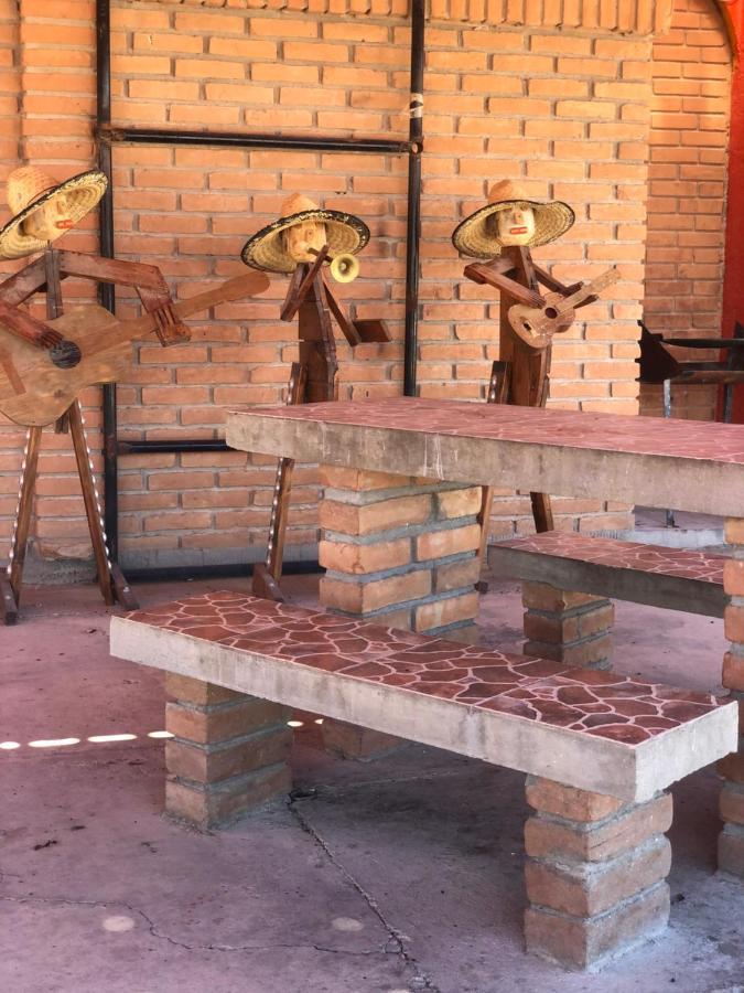 Hotel Y Balneario Ojo Caliente Camargo Exteriér fotografie